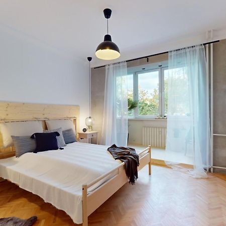 Modern 2 Bedroom Apt - Free Parking Bratislava Bagian luar foto